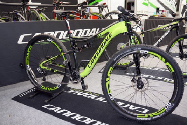 Foto 1 - Santa cruz specialized trek cannondale bikes